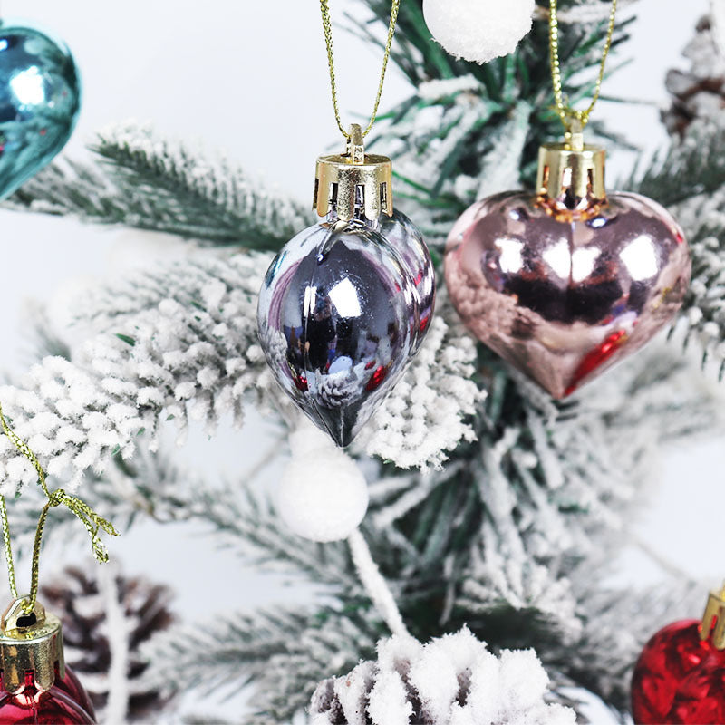Heart Christmas Ornament Set — product view 3