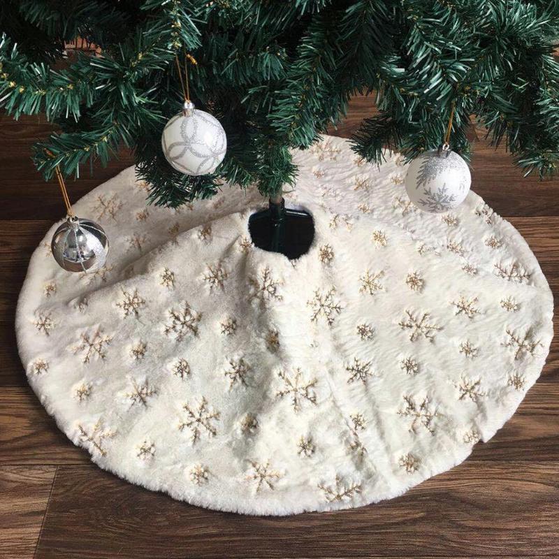 Snowflake Faux-Fur Christmas Tree Skirt — product view 4